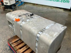 Scania R-Series 700lts ALUMINIUM DIESEL TANK. - Image 4