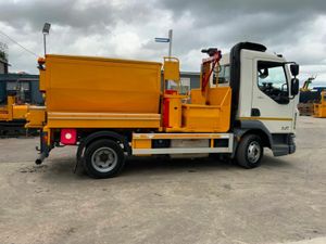 DAF LF 7.5t TWIN COMPARTMENT PHOENIX HOT BOX. - Image 3