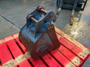 12" STRICKLAND BUCKET.......35mm PIN........248f - Image 4