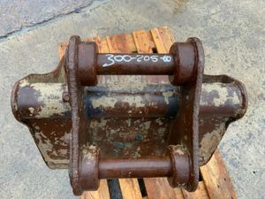 30"  DIGGING BUCKET....60mm PINS.......... - Image 4