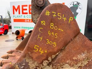 54" DIGGING BUCKET 20 TON ....80MM ....754P - Image 3