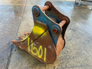 18" DIGGING BUCKET.......65mm PINS.....1601t. - Image 4