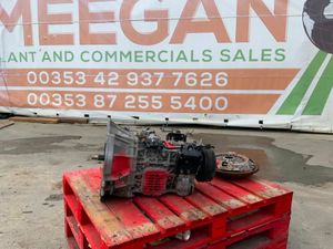 2016 ISUZU N35  GRAFTER  MANUAL GEARBOX.5s. - Image 2