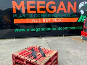 JCB Q/FIT LOADER BRACKETS......1882k. - Image 2