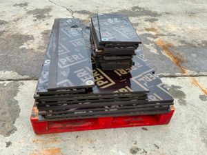 UNUSED PERI PANS. REPLACEMENT PLYWOOD. - Image 3