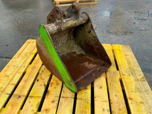 ***18" MINI DIGGER BUCKET....30mm.......#4582/1** - Image 3