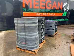 MELBA SWINTEX PLASTIC ROAD WORK SIGNS. - Image 4