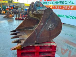 48" GEITH DIGGING BUCKET.....65mm PINS.........115 - Image 2