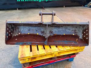 60" JCB 3CX GRADING BUCKET....45MM....891 - Image 2