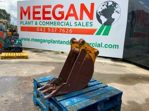 12" DIGGING BUCKET....45mm PINS.......1212t - Image 4