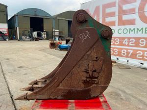 24" TUSKER DIGGING BUCKET.....80mm PINS.....29wa - Image 3