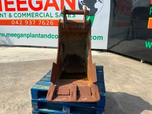 24" EUROFAB DIGGING BUCKET.....65mm PINS....1279t. - Image 3