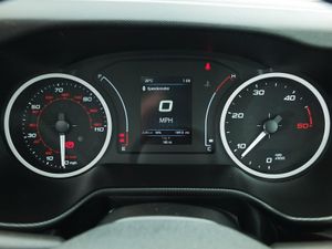 2022 Iveco Daily Luton Box Van - Image 4