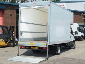 2022 Iveco Daily Luton Box Van - Image 3