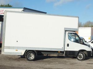 2021 Iveco Daily Luton Box Van - Image 2
