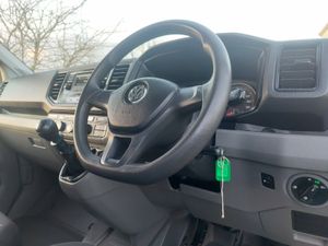 VOLKSWAGEN CRAFTER 202' 140BHP - MWB - Image 4