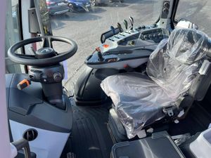 New Valtra T215 & G7S loader! - Image 3