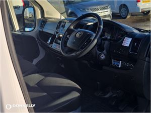 Vauxhall Movano 3500 L2 Diesel Fwd Dynamic - Image 4