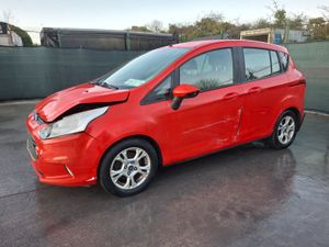 2013 Ford B-Max  1.4 Petrol  Manual  99km - Image 2