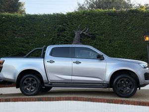 Isuzu D-Max 2025 LSE GREAT SPEC PRICE INCL VAT - Image 3