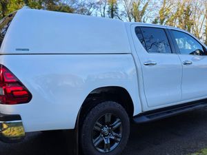 2022 Toyota Hilux Icon D-4D Safety Sense - Image 4