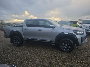 Toyota Hilux 2.8 D4D SR5 - Image 4