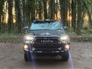 Toyota Hilux GR EDITION 2.4D 360 REV CAMERA  4X4 H - Image 2