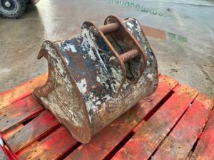 18 MINI DIGGER BUCKET.35mm PINS..1350 - Image 4