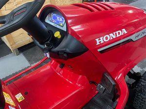 Honda HF2625 Lawnmower *MINT CONDITION* - Image 3