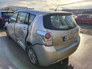 12 Verso 2.0 D4D 130k miles drives - Image 4