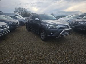 Toyota Hilux 2.8 D4D - Image 2