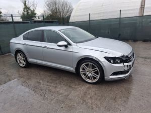 2018 Volkswagen Passat  Tdi - Image 3