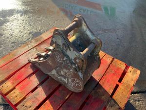 12" MINI DIGGING BUCKET......40 mm PINS.........12 - Image 3