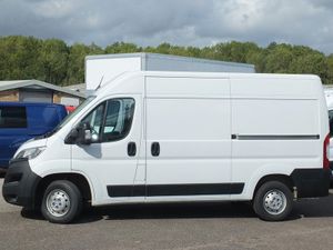 2023 Vauxhall Movano Medium Roof Panel Van - Image 3