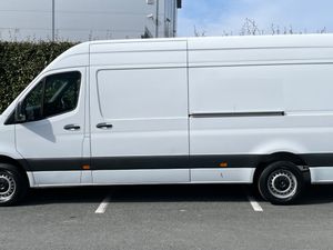 2023 Sprinter 315/43 LWB Straight Deal Price - Image 4