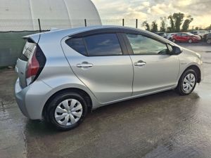 2017 Toyota Aqua 1.5 Hybrid - Image 3