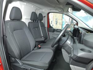 2024 Ford Transit Custom Panel Van - Image 3