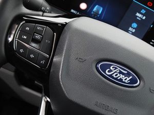 2024 Ford Transit Custom Panel Van - Image 4