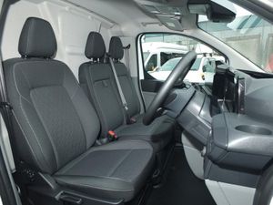 2023 Ford Transit Custom Panel Van - Image 4