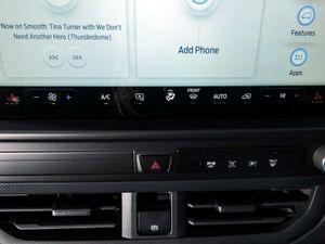 2025 Ford Transit Custom Panel Van - Image 4