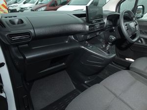 2024 Citroen Berlingo Small Panel Van - Image 3