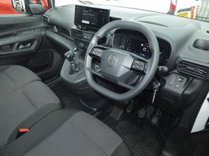 2024 Citroen Berlingo Small Panel Van - Image 3