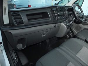 2021 Ford Transit Custom Low Roof Panel Van - Image 4