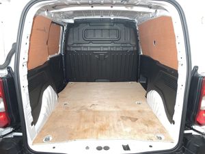 2024 Vauxhall Combo Small Panel Van - Image 4