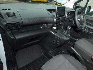 2023 Citroen Berlingo Small Panel Van - Image 4
