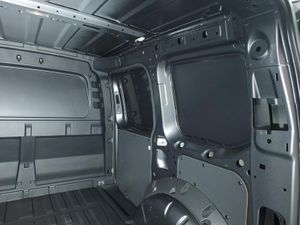 2023 Volkswagen Caddy Small Panel Van - Image 4