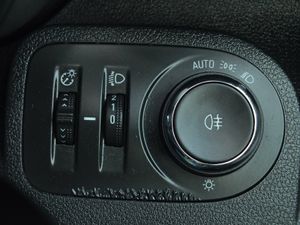 2021 Vauxhall Combo Small Panel Van - Image 2