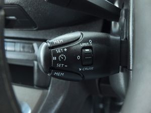 2023 Citroen Dispatch Panel Van - Image 2