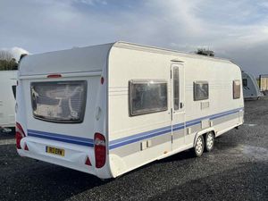 Hobby 6 Berth Fixed Bed Caravan - Image 4