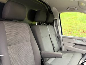 2024 Volkswagen Transporter Panel Van - Image 2
